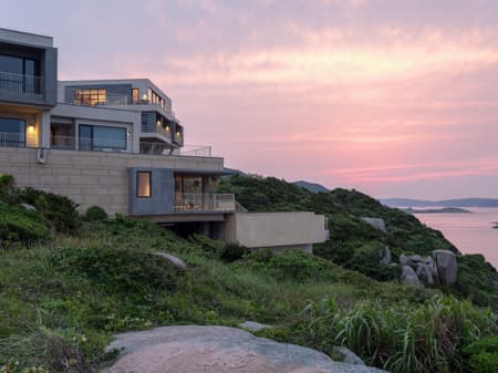 Lost Villa. Huanglong Island Lighthouse Hotel